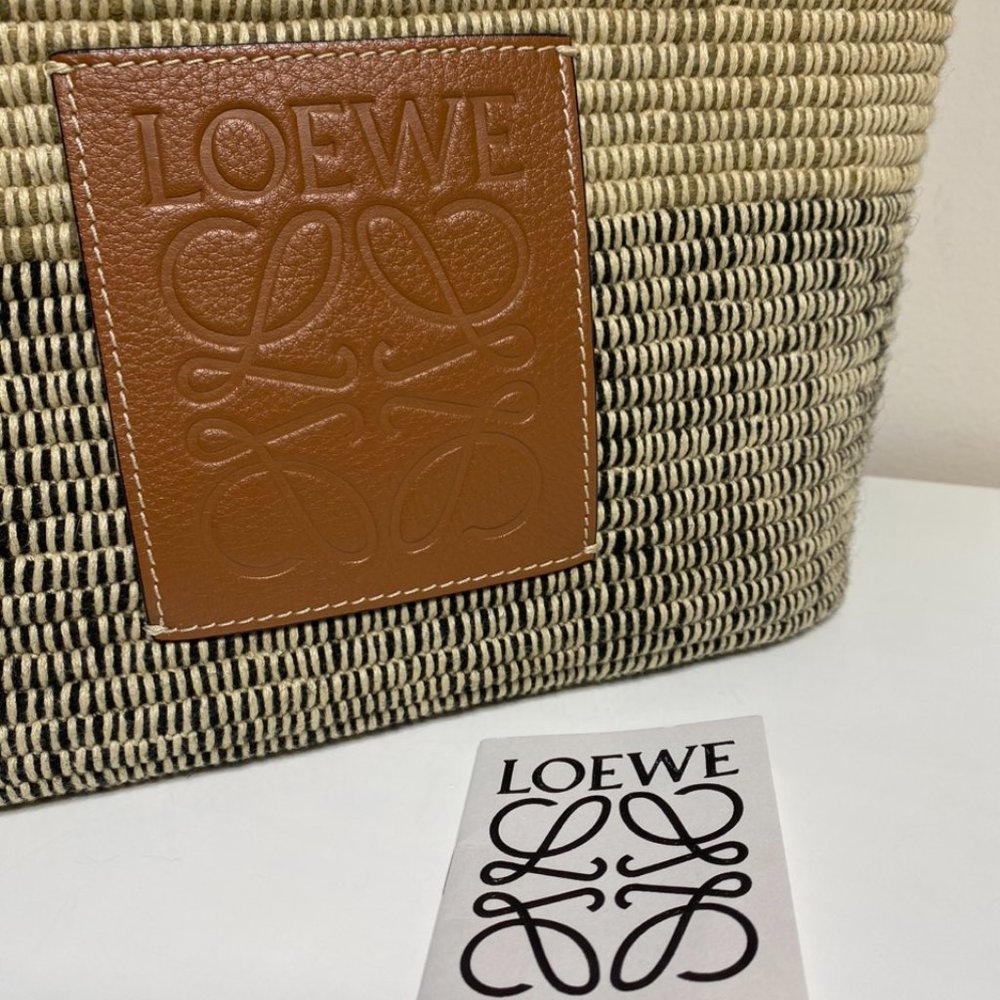 ❌SOLD❌ Loewe Small Square Basket bag in raffia and calfskin - Ombre Black - Picture 15 of 16